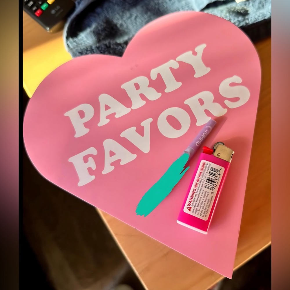 Pink Heart Party Favors box